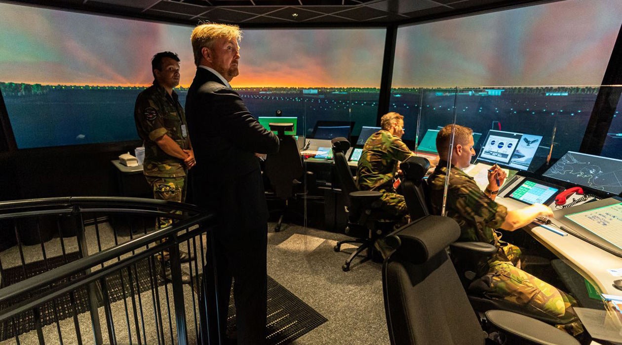 his majesty king willem alexander touring the new educational facilities at the polaris radar and training centre 67a