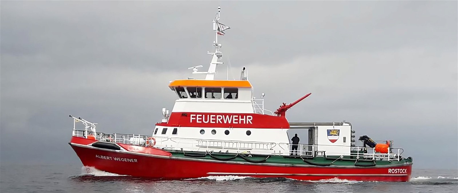 the albert wegener fireboat 704 transformed